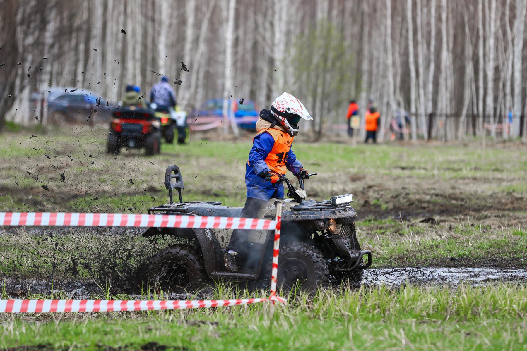 Фото В Новосибирске прошел фестиваль «КвадроБум 2025». Фоторепортаж 13 - Сиб.ФМ Фото В Новосибирске прошел фестиваль «КвадроБум 2025». Фоторепортаж 13